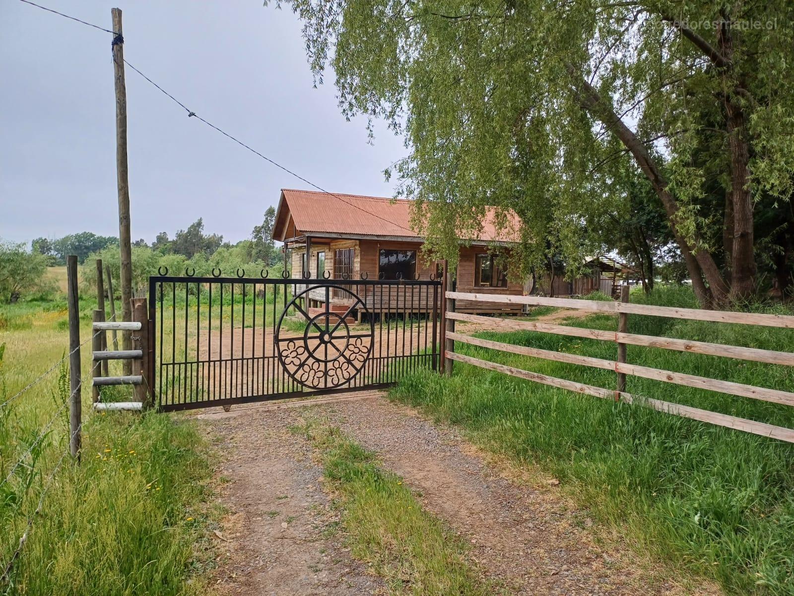 EN VENTA PARCELA CON CASA - PELARCO